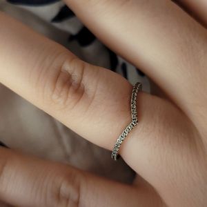 Pandora contour ring